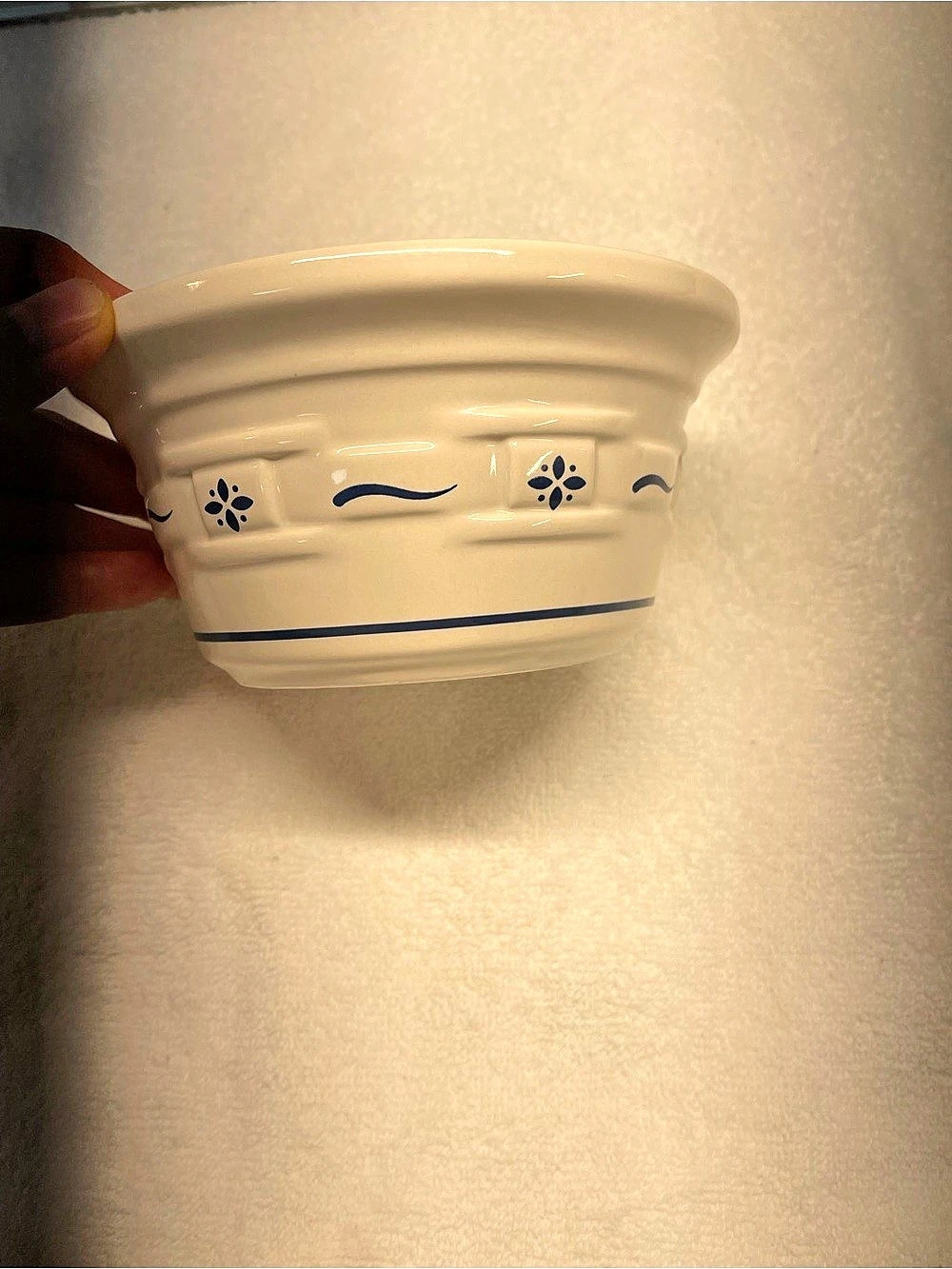 Longaberger Pottery Ceramic Pottery Bowl in Cream & Blue Like New